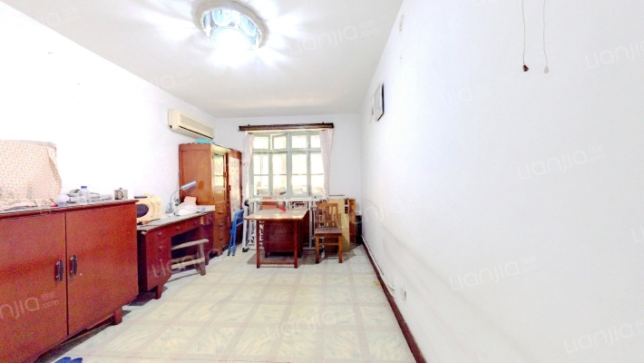 卧龙南里二手房实景图