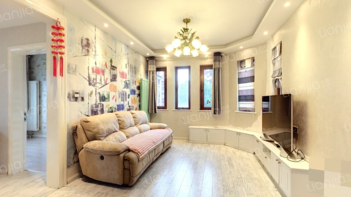 金隅翡丽铂爵郡二手房实景图