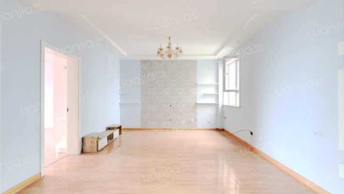 松龄华府二手房实景图