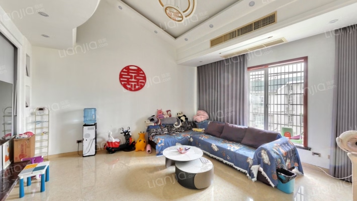 德绣苑小区二手房实景图