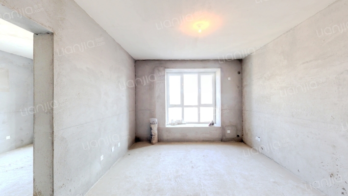 华庭广场二手房实景图