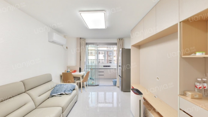 莹津里二手房实景图