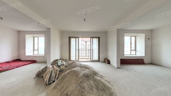 翡翠东方二手房实景图