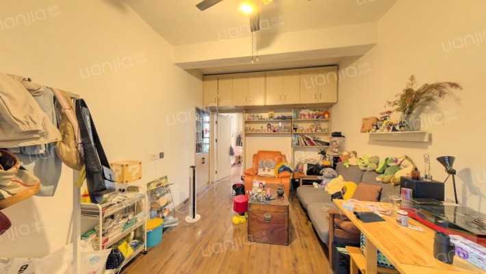 南昌市汽车配件公司住宅小区二手房实景图