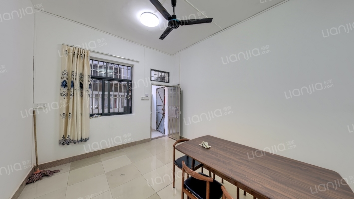 外运公司宿舍二手房实景图