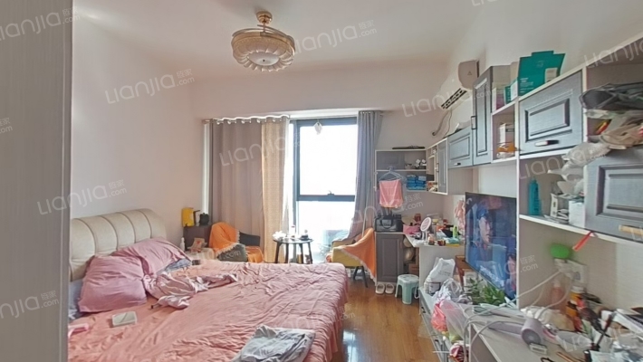 百盛国际二手房实景图