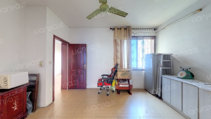 三一0小区二手房实景图