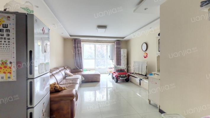 电梯洋房，好楼层，采光好，集中供暖，单位房质量好-客厅