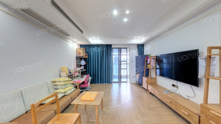 融信白宫B区二手房实景图