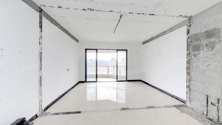 国际公园长岛区二手房实景图