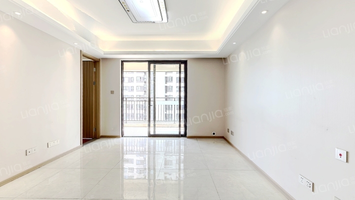 铂翠天第二手房实景图