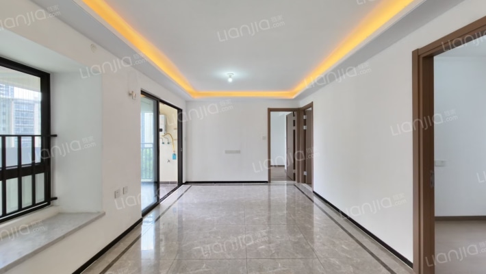 万科幸福悦C区二手房实景图