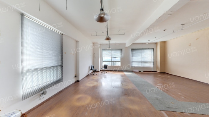 博悦万品大厦二手房实景图