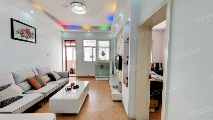 秀山水泥厂家属院二手房实景图