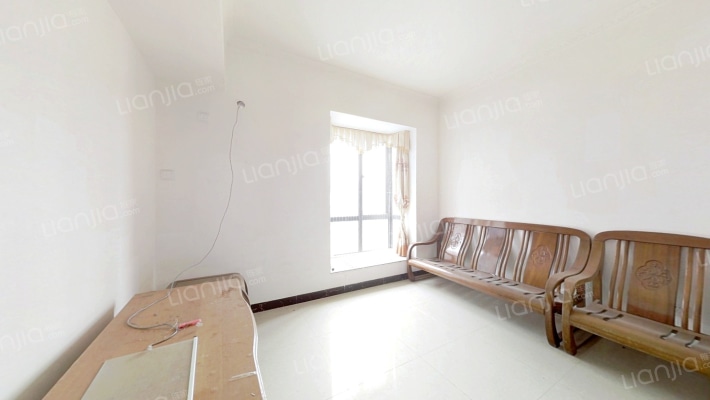 伴山园二手房实景图