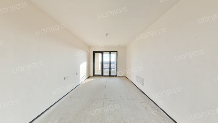 辉盛岚湾二手房实景图