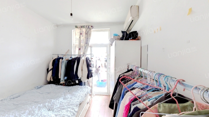 百合花园二手房实景图