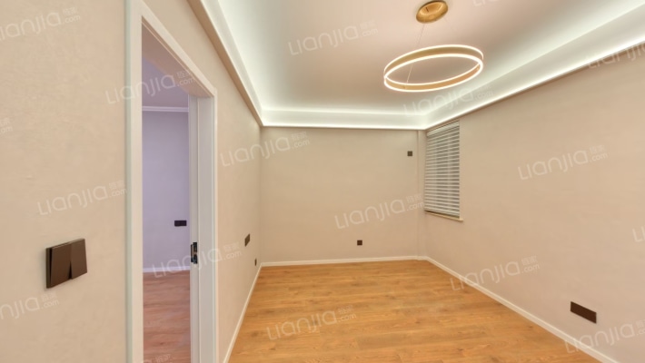 春晖佳苑二手房实景图