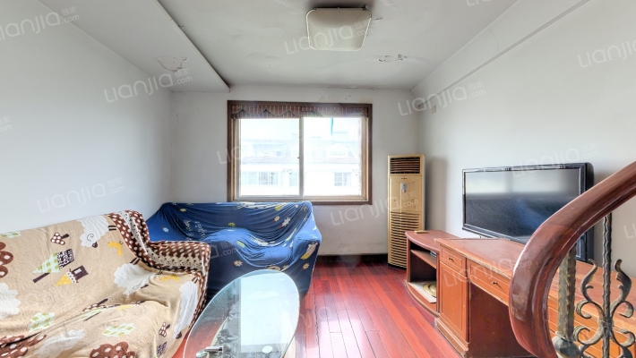 杉欣花园二手房实景图