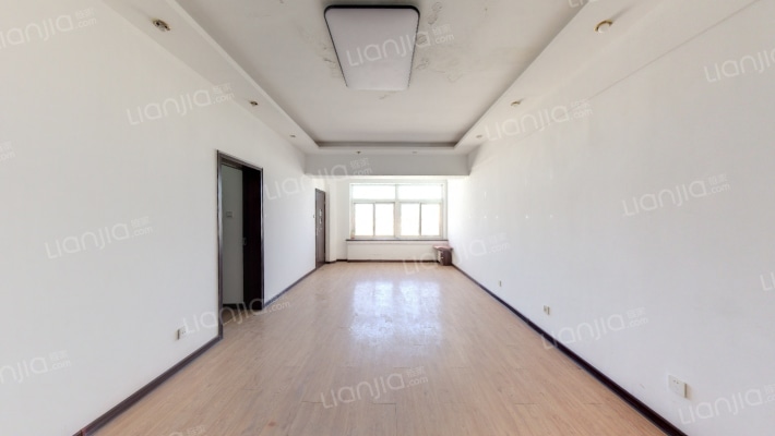 亚太大厦二手房实景图