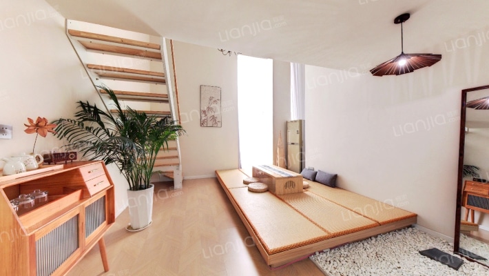 永征铂晶公馆二手房实景图