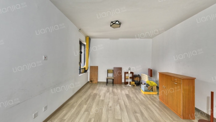 双水家园泽园二手房实景图