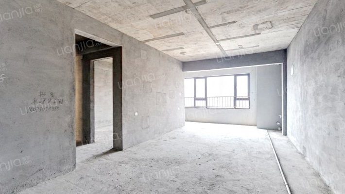 美的铂悦府二手房实景图