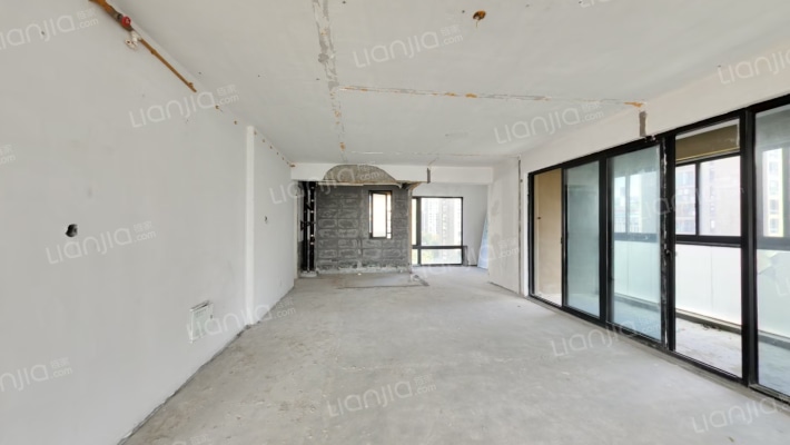 锦悦湾花苑二手房实景图