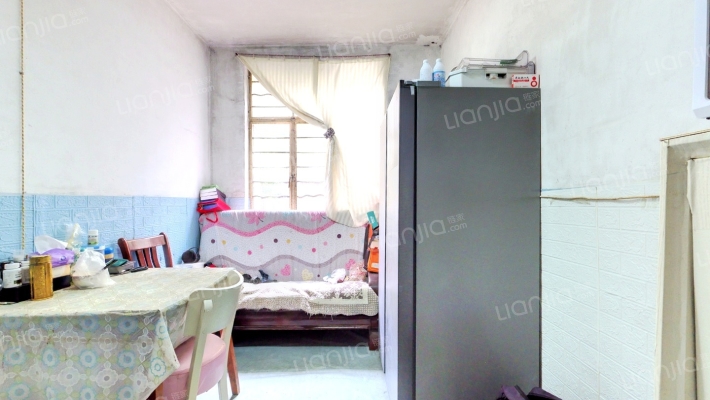 石化二生活区二手房实景图