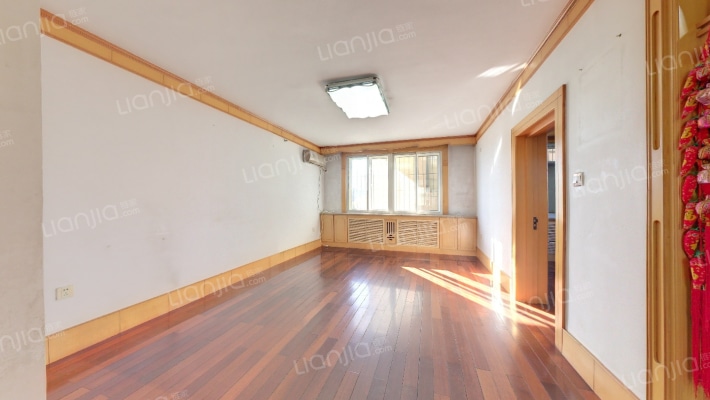 监狱家属楼二手房实景图