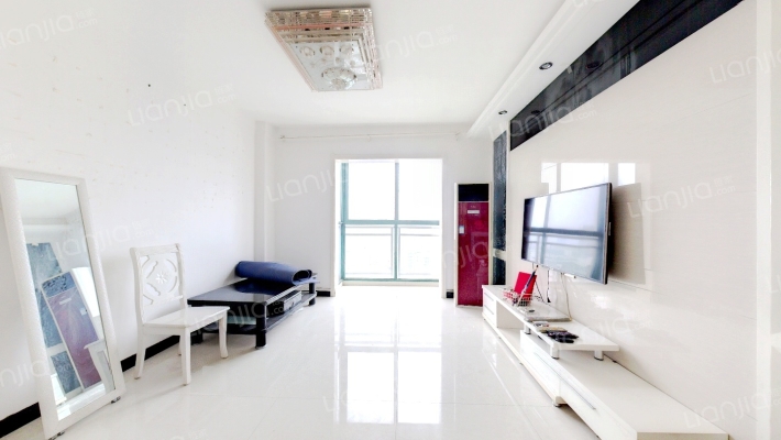 水岸车影二手房实景图