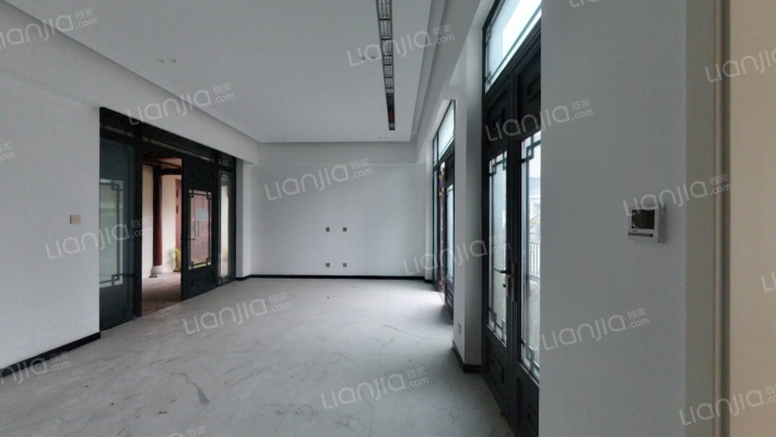 中铁双龙艺术小镇二手房实景图