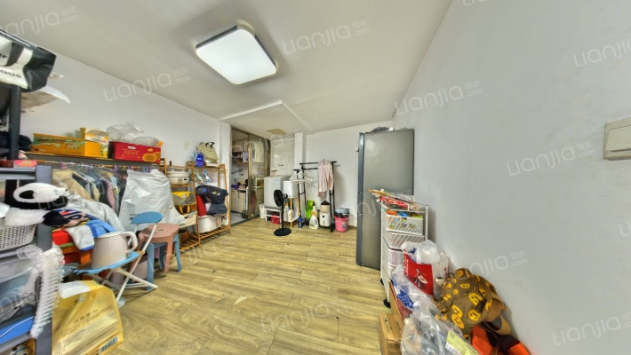 赛龙豪轩二手房实景图