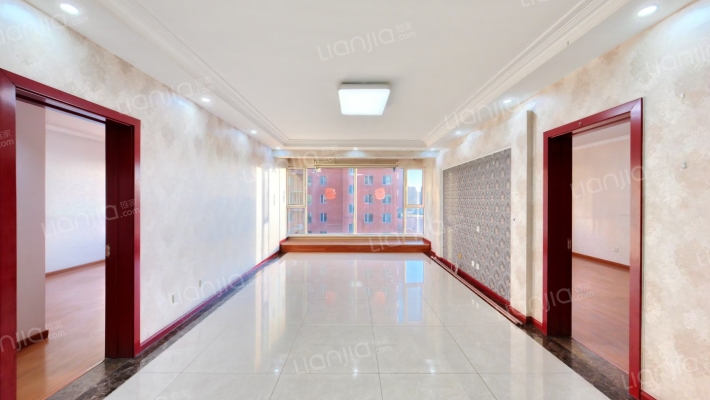 丽华甲第苑二手房实景图