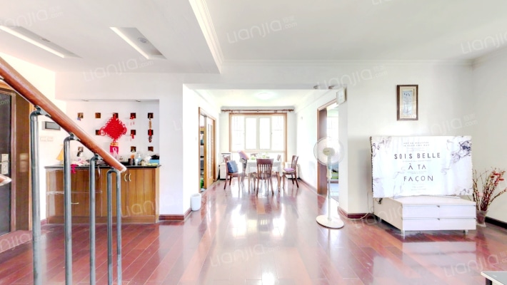 世纪虹二手房实景图