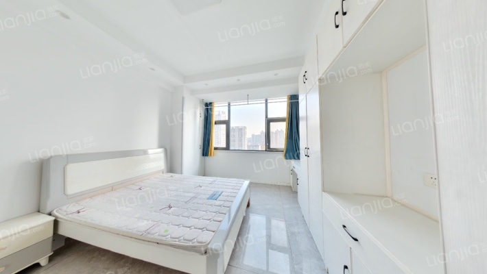 东冠大厦二手房实景图