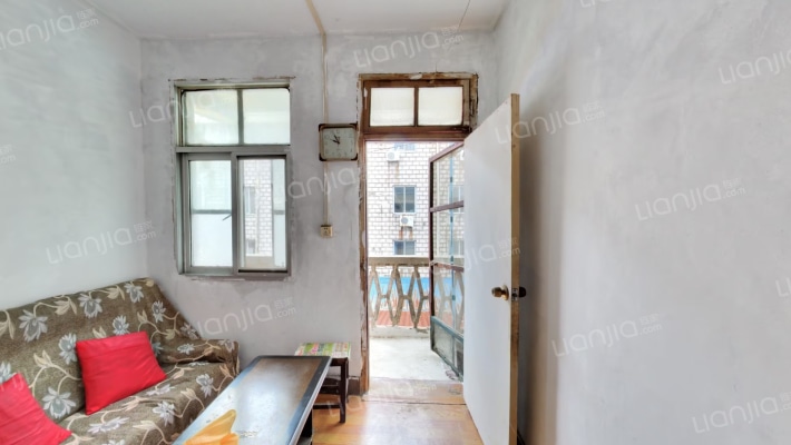 封闭式管理家属院二手房实景图