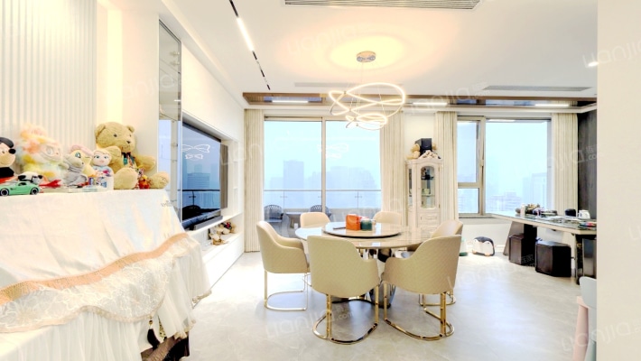 中皇北岸锦源二手房实景图