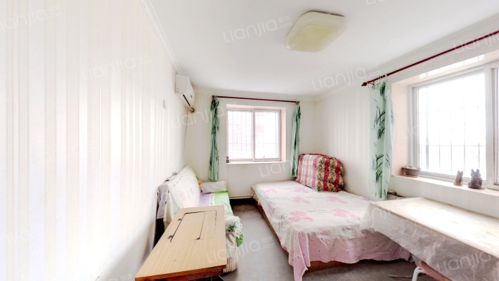 保泰楼小区二手房实景图