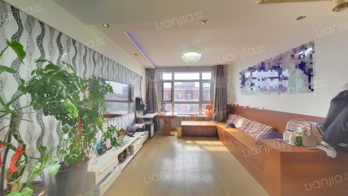 万龙第八城C区二手房实景图