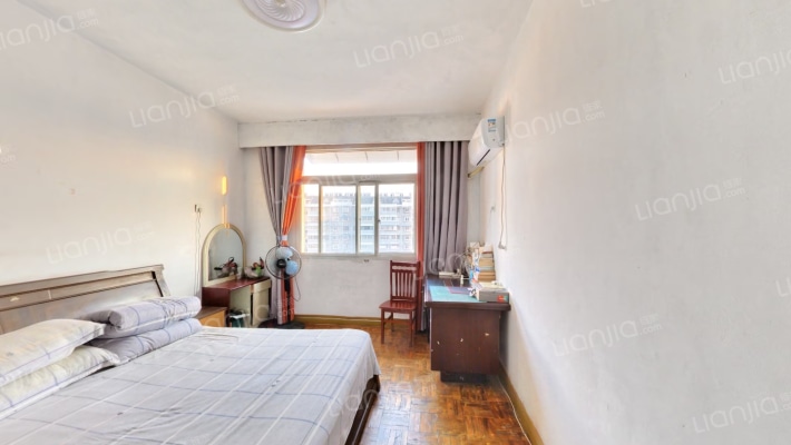 合瓦路193号二手房实景图