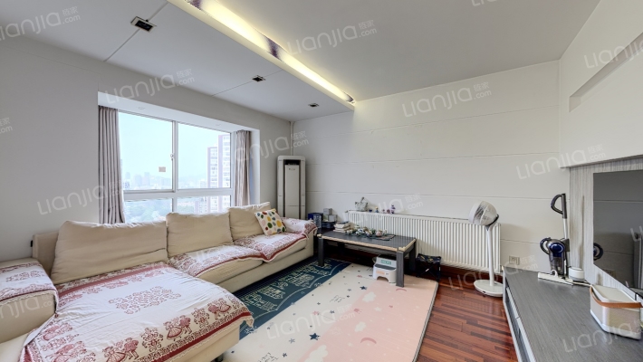 绿岛华庭二手房实景图