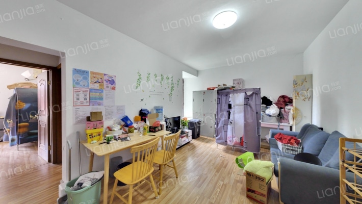 世茂世界湾花园北区二手房实景图