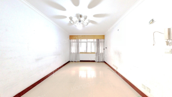 丹霞路245号二手房实景图