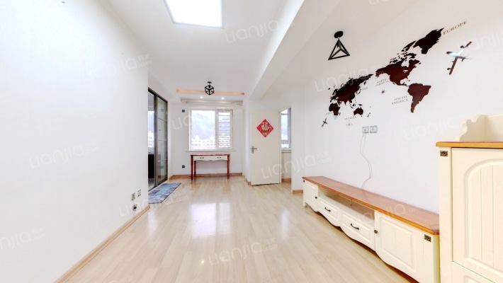 西街晶品二手房实景图