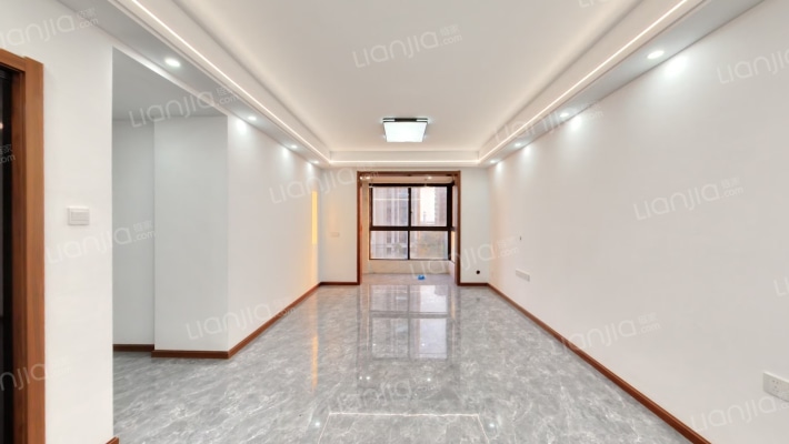 万年乐享世界二手房实景图