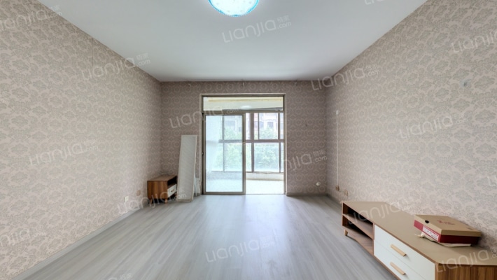 禹洲华侨城一期二手房实景图