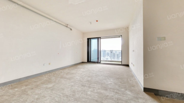 卡地亚花园城蔚蓝轩A区二手房实景图