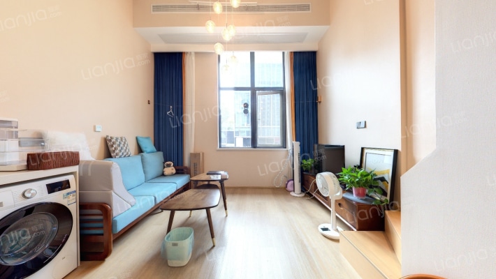 地铁万科杭行道二手房实景图