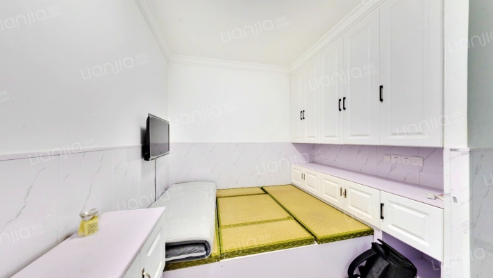 爱博五村二手房实景图